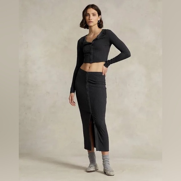 Polo Ralph Lauren Ribbed Button-Front Cropped Top - Charcoal Grey - Picture 2 of 4